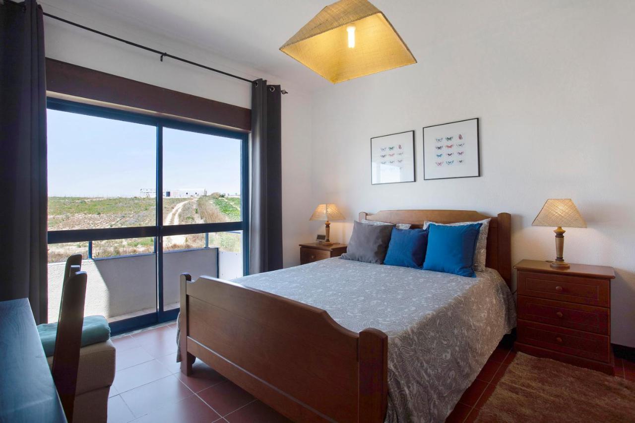 Sao Bernardino Beach House Atouguia Da Baleia Dış mekan fotoğraf