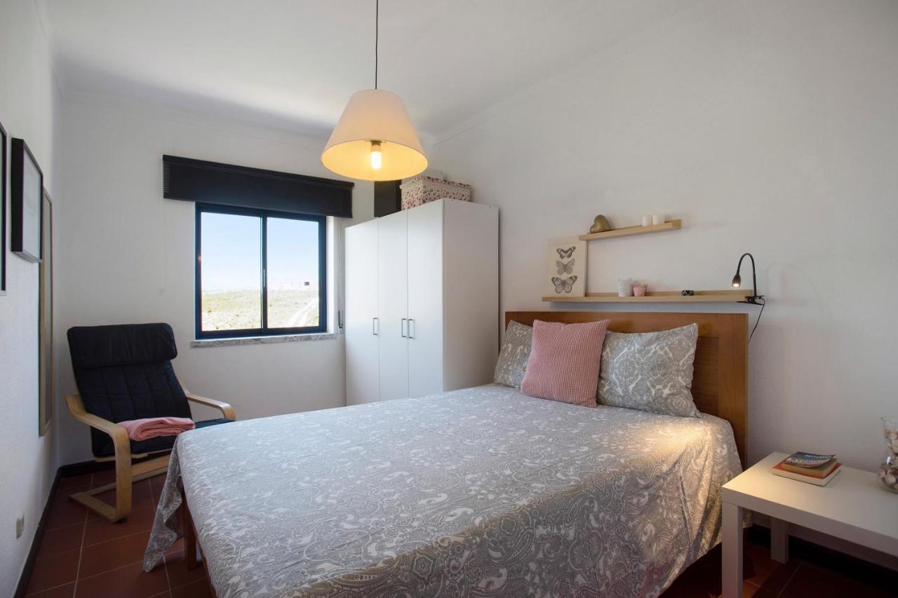 Sao Bernardino Beach House Atouguia Da Baleia Dış mekan fotoğraf