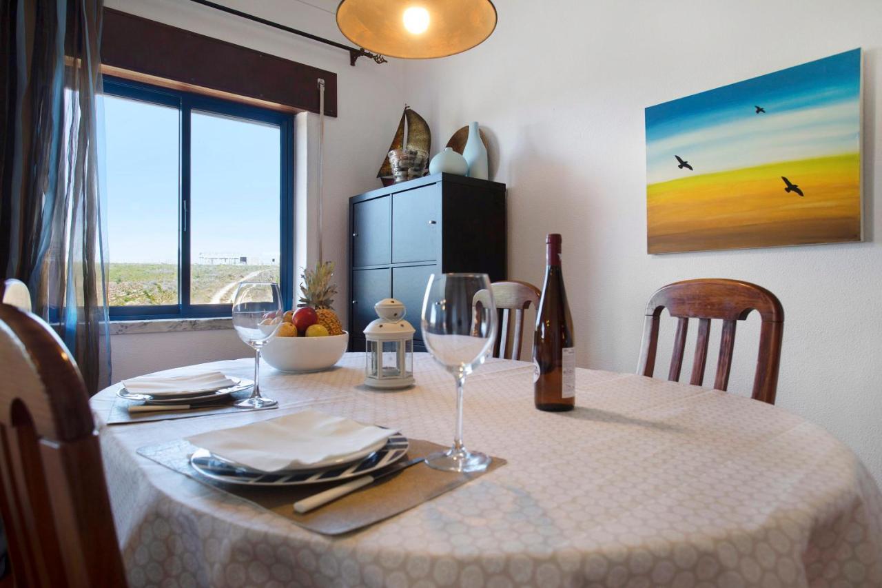 Sao Bernardino Beach House Atouguia Da Baleia Dış mekan fotoğraf